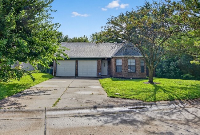 Building Photo - Charming 3-Bedroom Home in a Peaceful Neig...