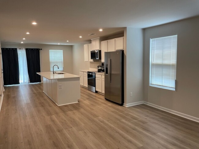Photo - 8103 Sterling Oaks Dr