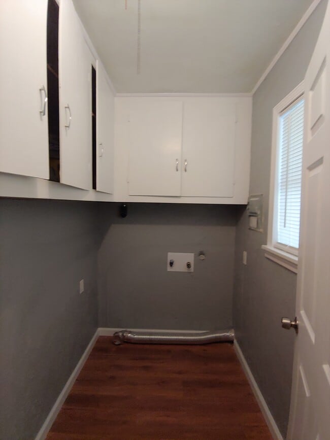 Photo - 280 Morris Dr