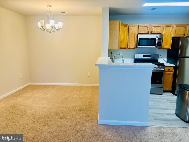 1049 Gardenview Loop Unit 204