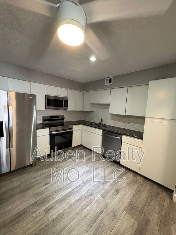 Photo - 6815 NW Mokane Ave