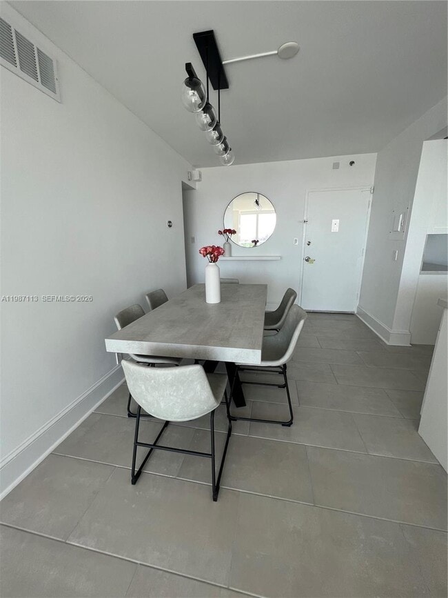 Photo - 1000 West Ave Unidad 1110