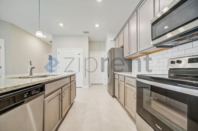 Photo - 1126 S Town and River Dr