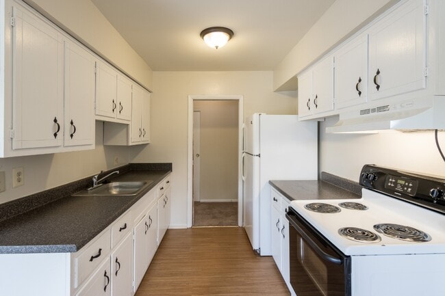 Photo - Aberdeen Parke Apartments