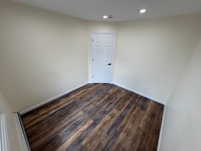 Building Photo - 1542 Potter Blvd Unit 1