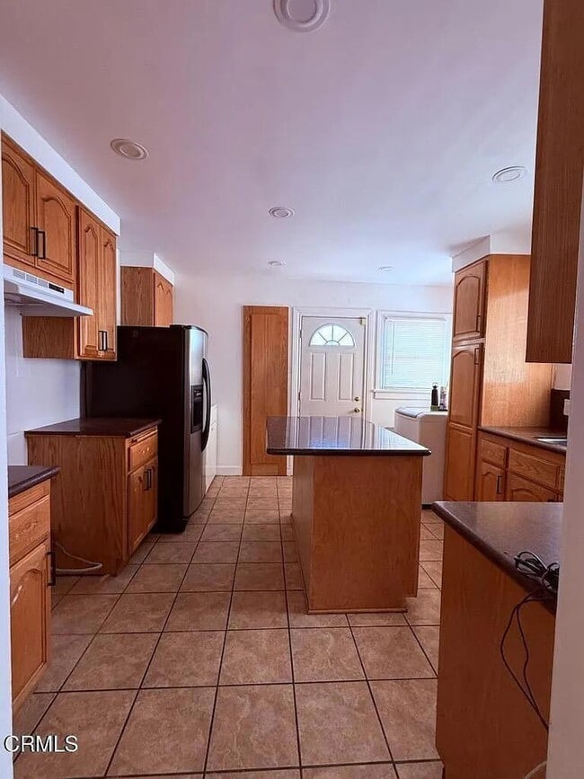 1030 W 84th St