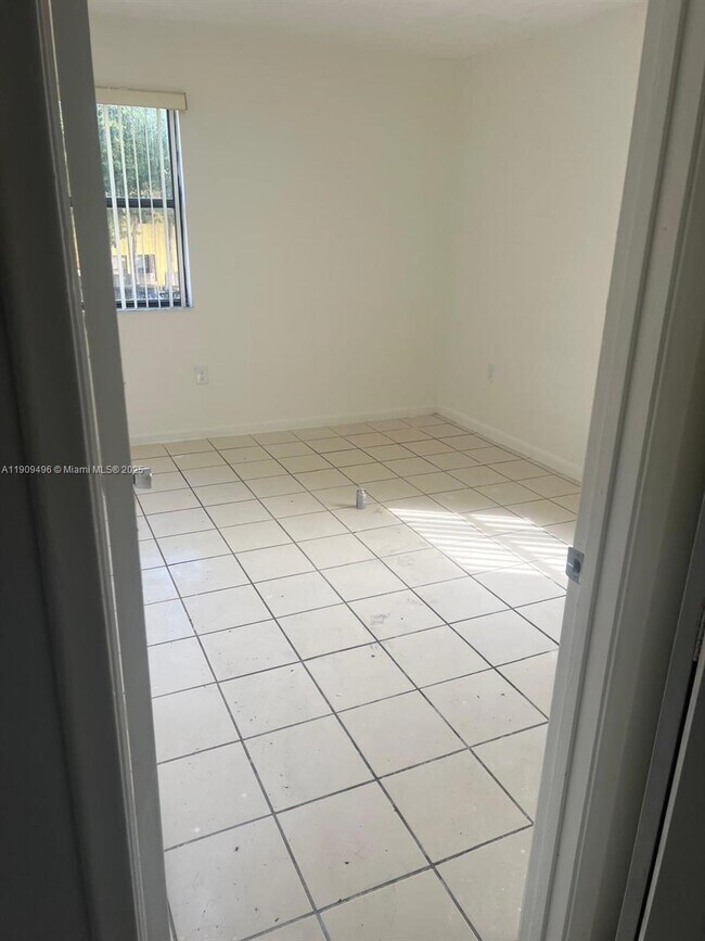 Photo - 686 NW 114th Ave Unit 204