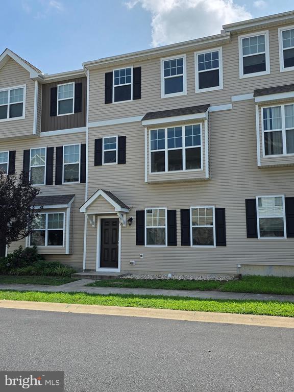 Building Photo - 185 Tidbury Crossing Rental