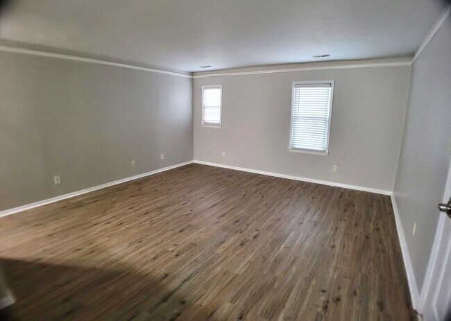 Photo - MAFR1504 Unit A