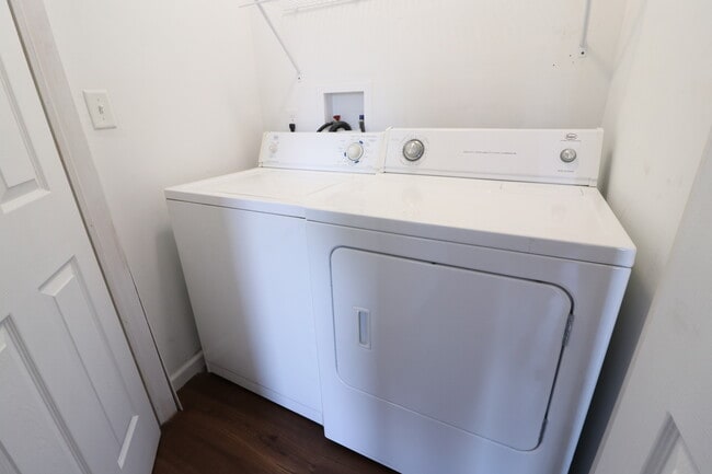 Photo - 318 Raymond St Unit 318-D