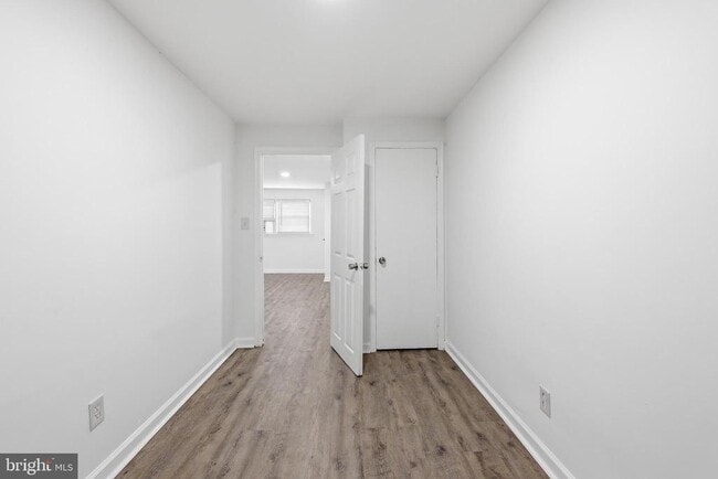 3816 W Bay Ave