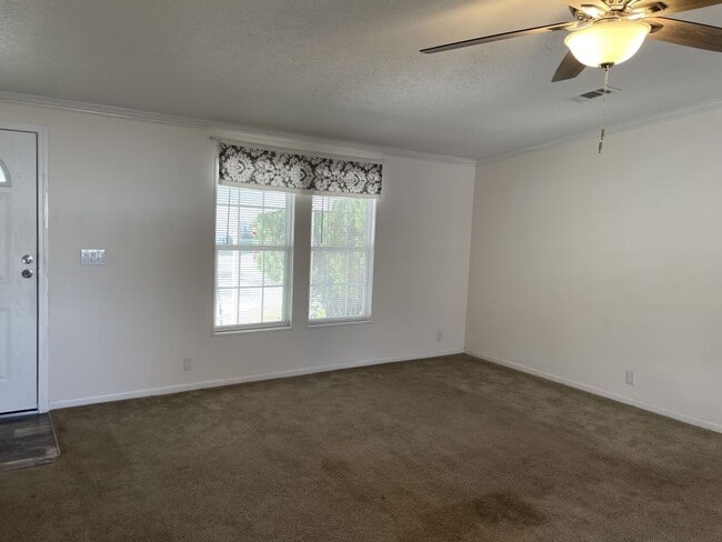 Photo - 3150 NE 36th Ave