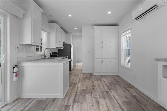 Photo - 11240 N Northwood Dr