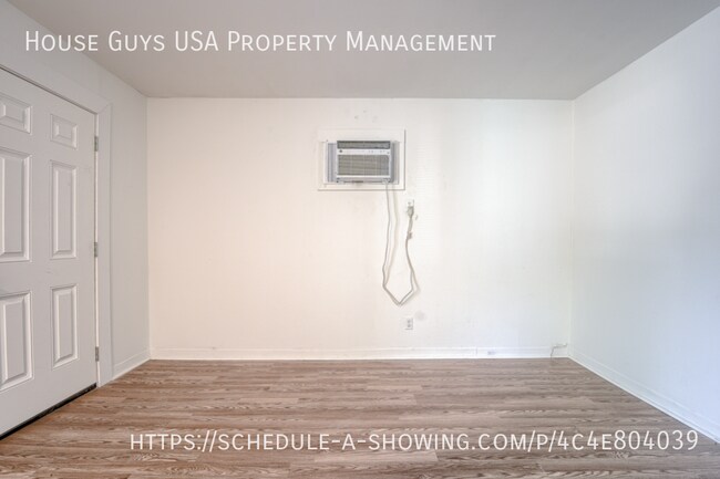 Photo - 15216 Bellaire Ave Unit A