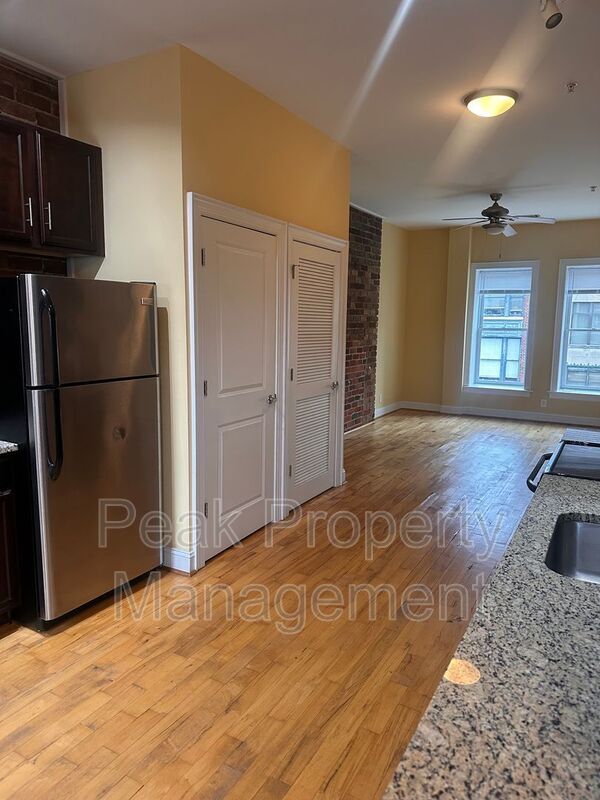 Photo - 213 E Grace St Unit APT 302