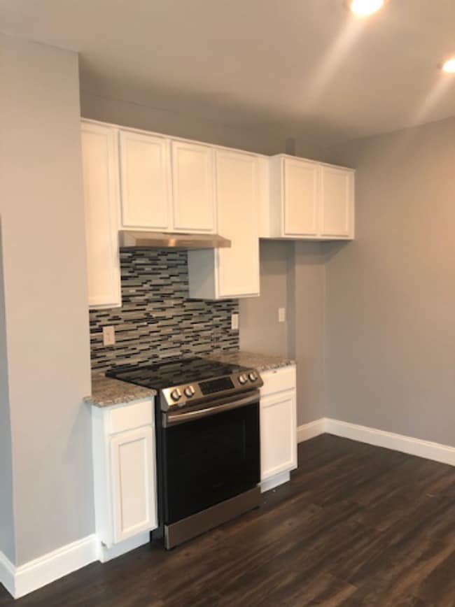 Photo - 1000 W Gandy St