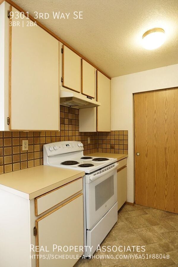 Photo - 9301 3rd Way SE