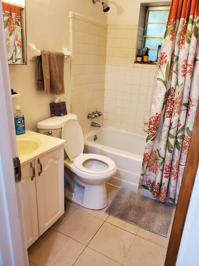Photo - 1901 Ley St