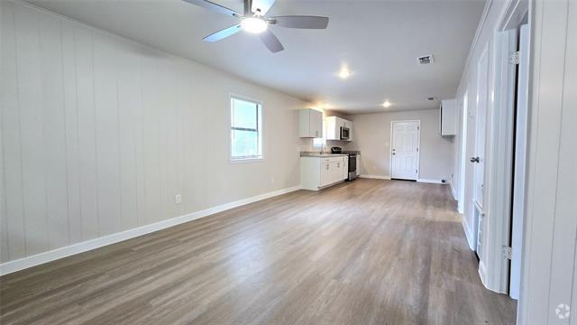 Building Photo - 389 Blackbourn St Rental