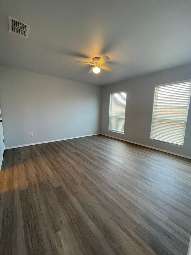 New 3/2/2 Duplex in Northwest Lubbock - New 3/2/2 Duplex in Northwest Lubbock Apartamento Unidad B