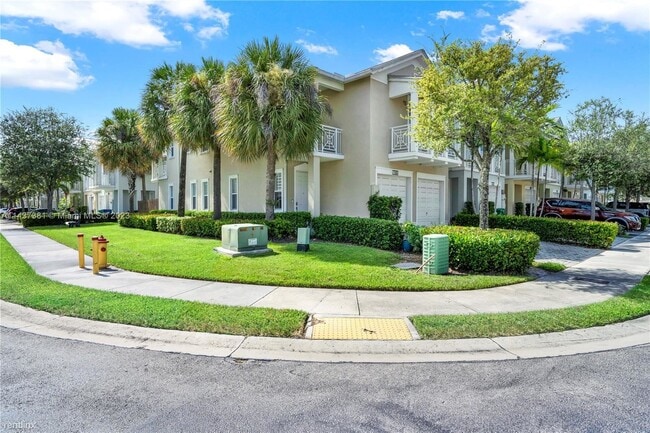 Photo - 4 br, 3.5 bath Townhome - 7500 NW 107th Pl