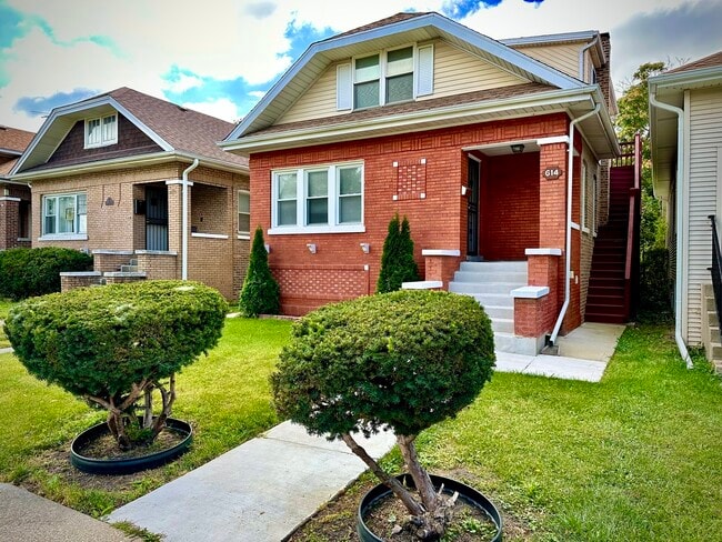 Photo - 614 Legion St House