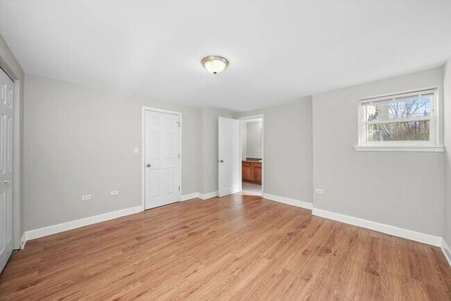 Photo - 4145 S Michigan Ave Unit 4143 S. Michigan Ave Garden