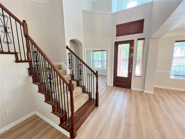 Photo - 2210 Fox Crossing Ln