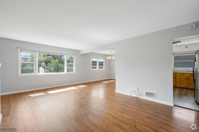 Building Photo - 238 Lakewood Dr Rental