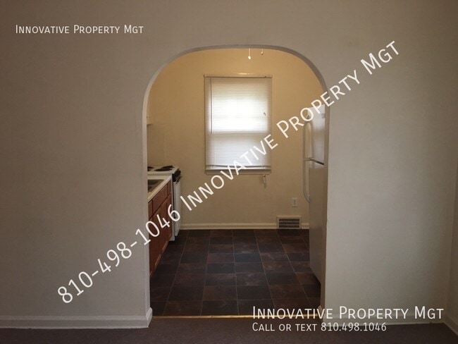 Photo - 702 Thomson-#5 Unit #5