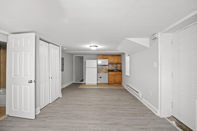 Building Photo - 6641 Ogontz Ave Unit BSMT Rental
