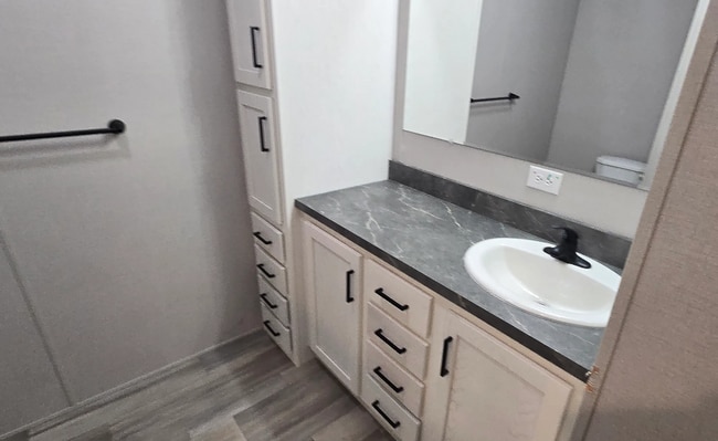 Photo - 49477 Au Lac Dr E