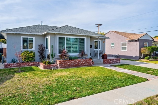 Photo - 5049 Adenmoor Ave