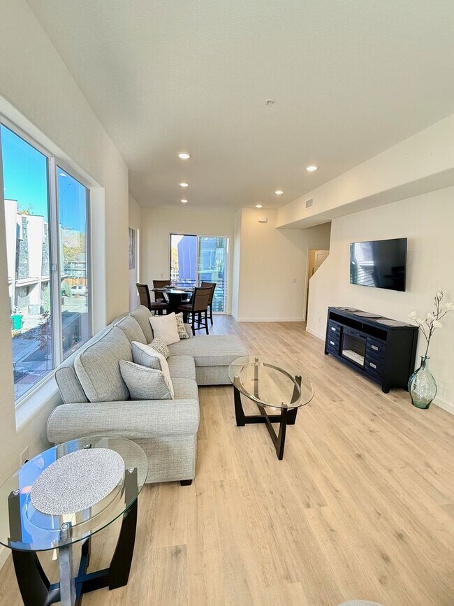 Photo - Elegant Riverside Escape — New Townhome St...