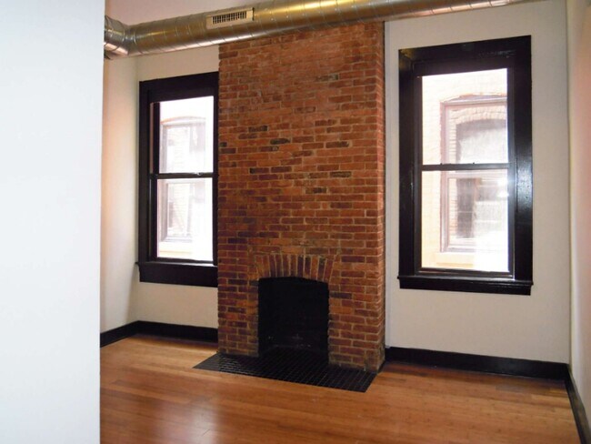 Photo - 2012 E Carson St Unit 300