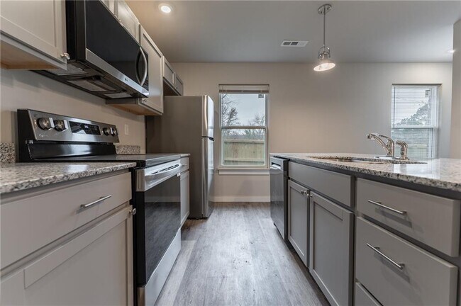 Photo - 1370 N Porter Rd