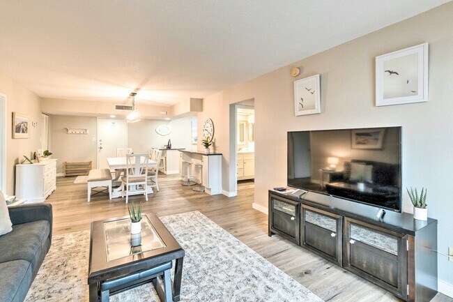 Photo - 1037 W Peppertree Dr Unit ID1386040P