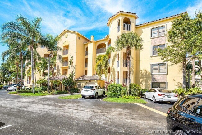 Photo - 300 Uno Lago Dr Unit 304