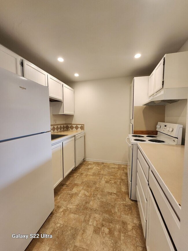 Photo - 3430 I St NE