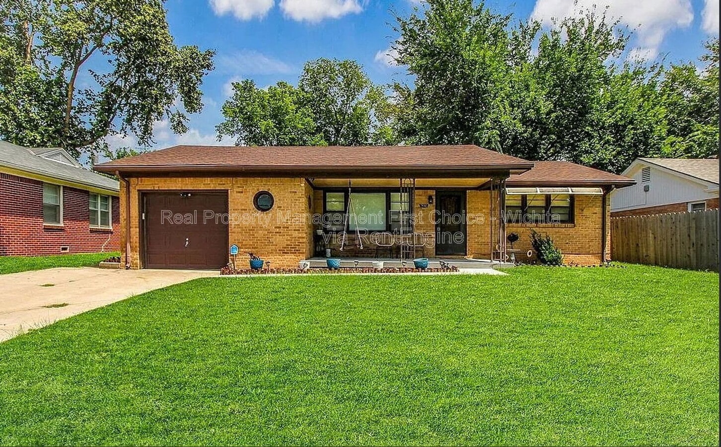 Photo - 732 N El Paso Dr