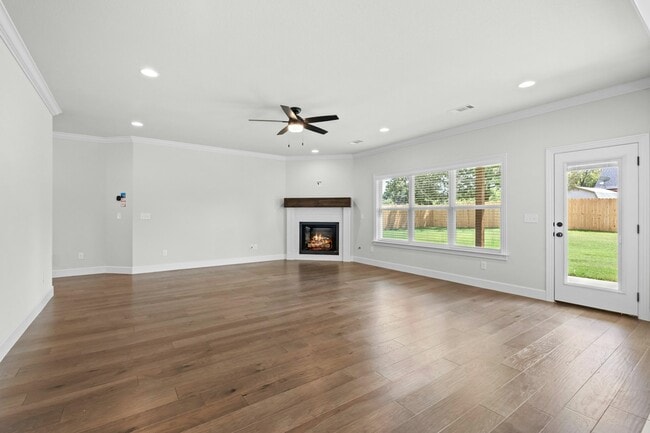 Photo - 1361 Sessile Oak Wy