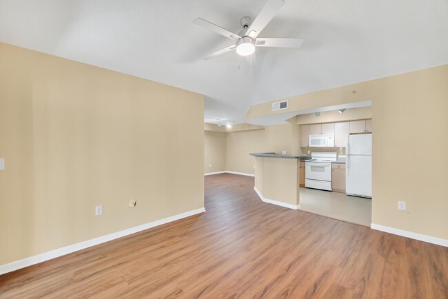 Photo - 3816 NW Adriatic Ln Condo Unit 307