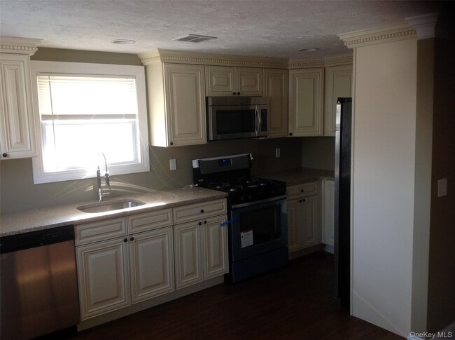 Building Photo - 27 Southridge Dr Rental