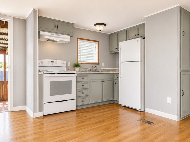 1508 Darden Dr