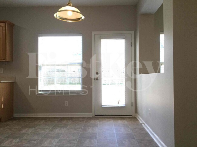 Photo - 1020 Brook Valley Run