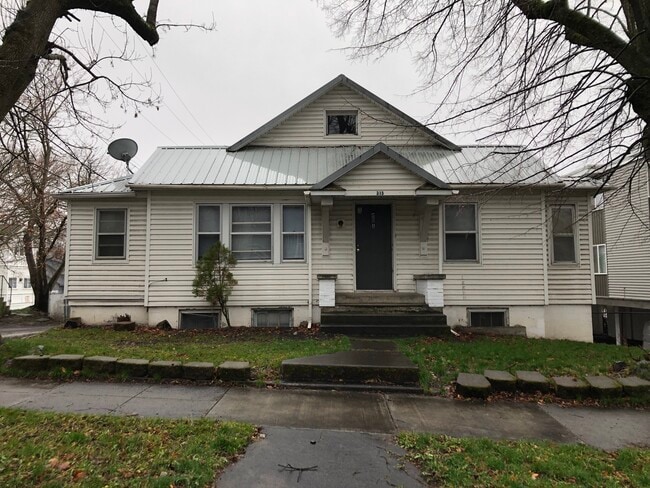 Photo - 315 NE Spaulding St Unit 315 NE Spaulding Lower
