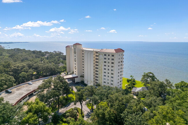 Photo - 615 Bayshore Dr