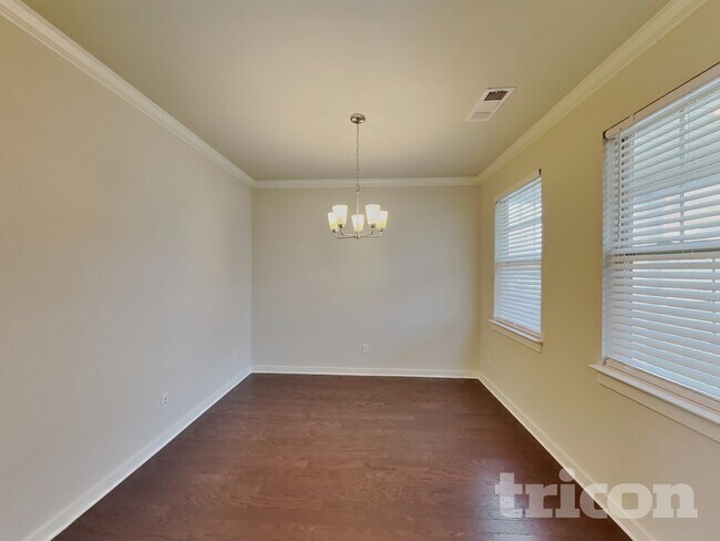 Photo - 4937 Kingdom Dr