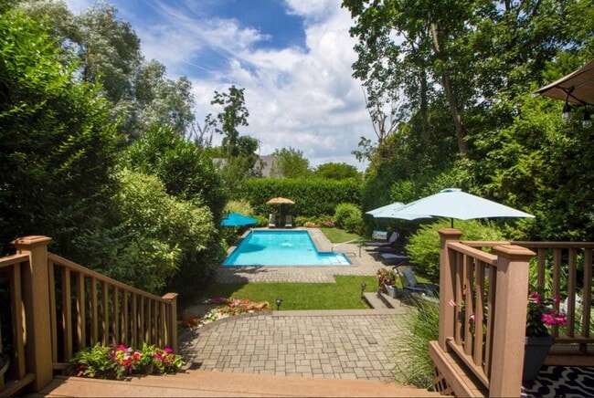 Photo - 308 Wiggins St