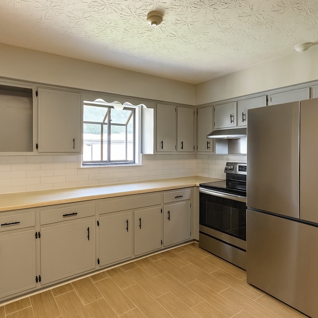 Photo - Charming Orange Park Home in a Prime Location